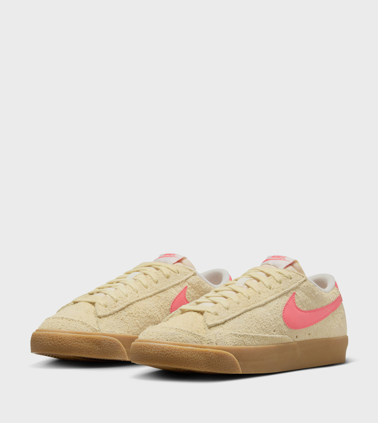 BLAZER '77 Low Top Sneakers