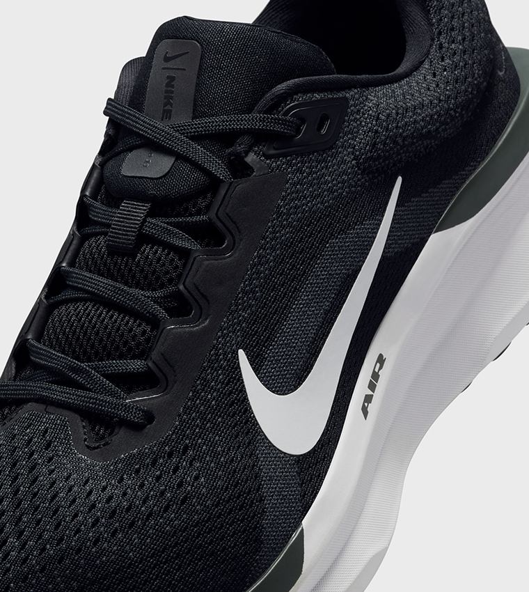 AIR WINFLO 11 WIDE Runner Sneakers