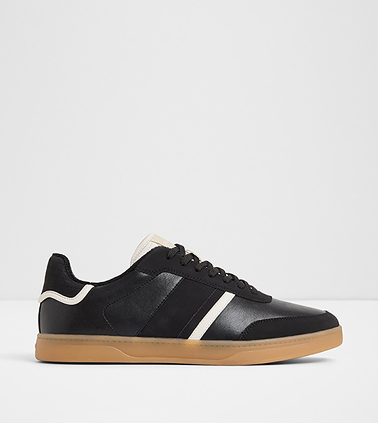 FREEKICK Textured Low-Top Sneakers