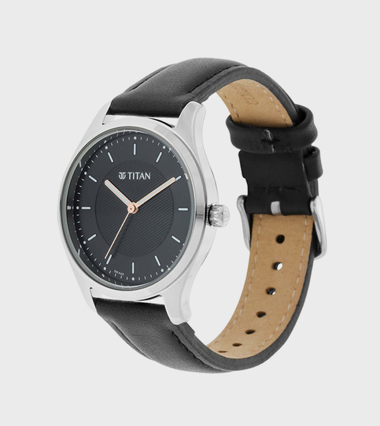 WORKWEAR Black Dial Leather Strap Watch