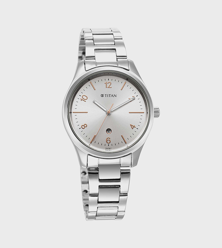 ساعة انالوج بقرص فضي وحزام جلدي