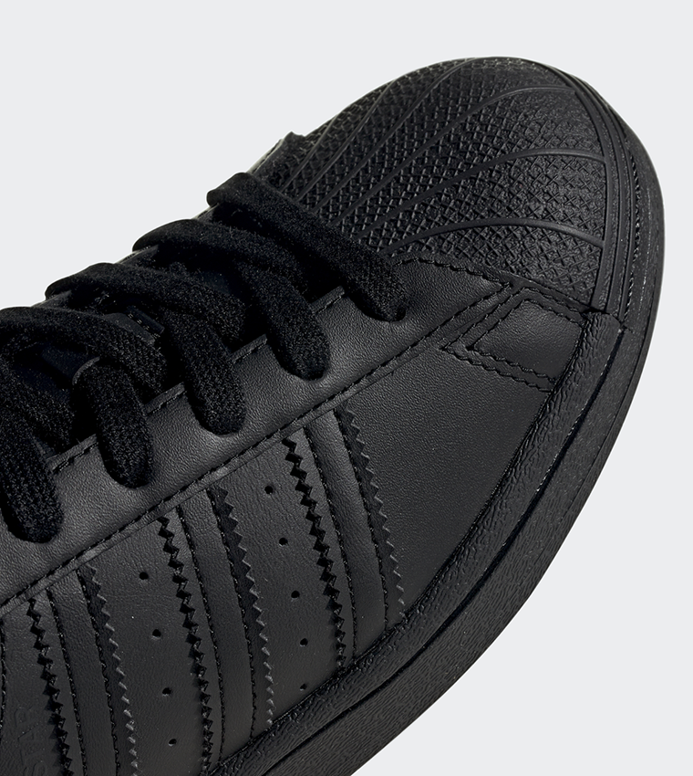SUPERSTAR Low-Top Lace Up Sneakers