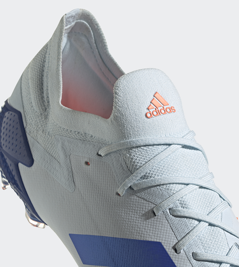 Predator Mutator 20.1 Low Firm Football Shoes