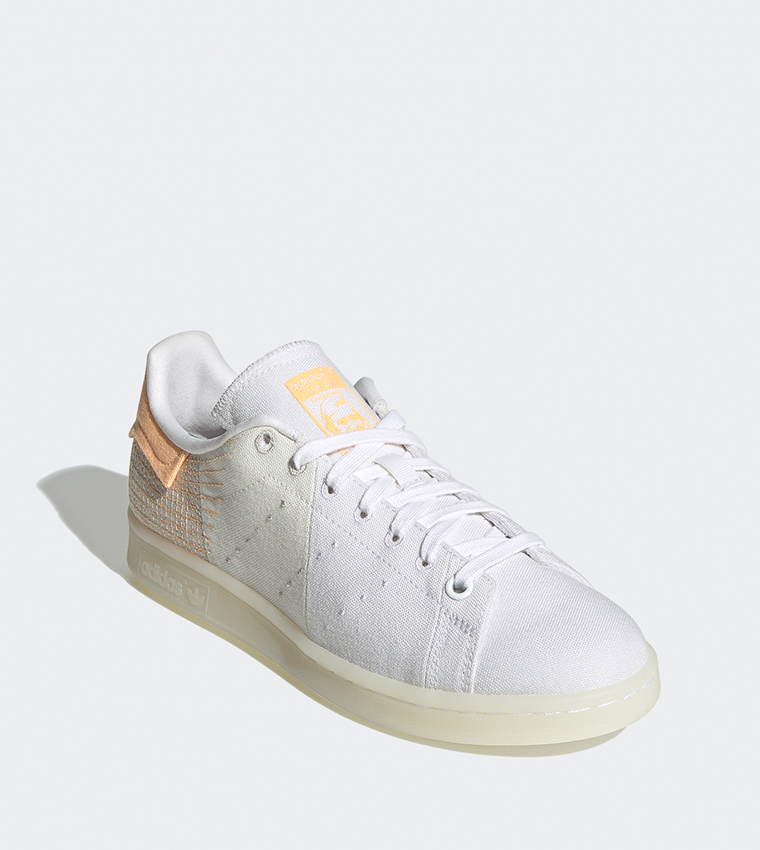 Buy Adidas Stan Smith Primeblue Shoes In White | 6thStreet UAE