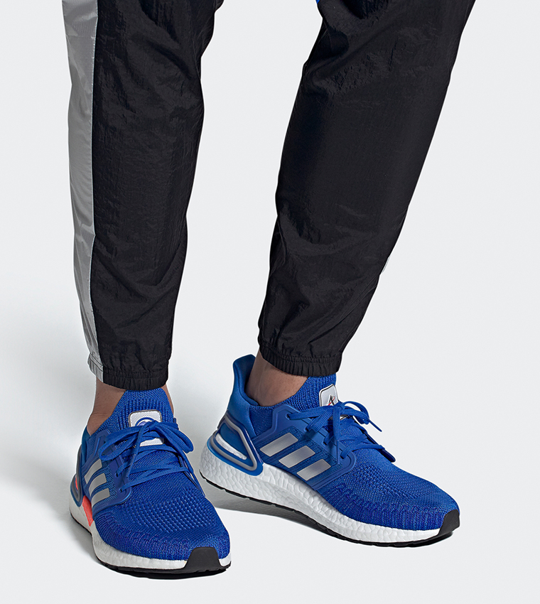 حذاء ألترا بوست 20 