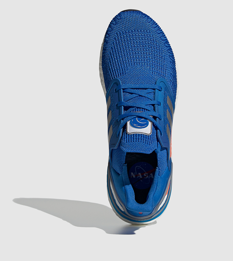 حذاء ألترا بوست 20 