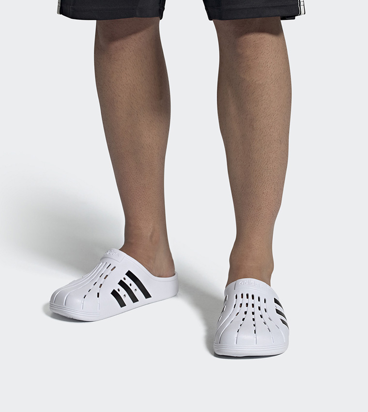Adilette Closed Toe Clogs