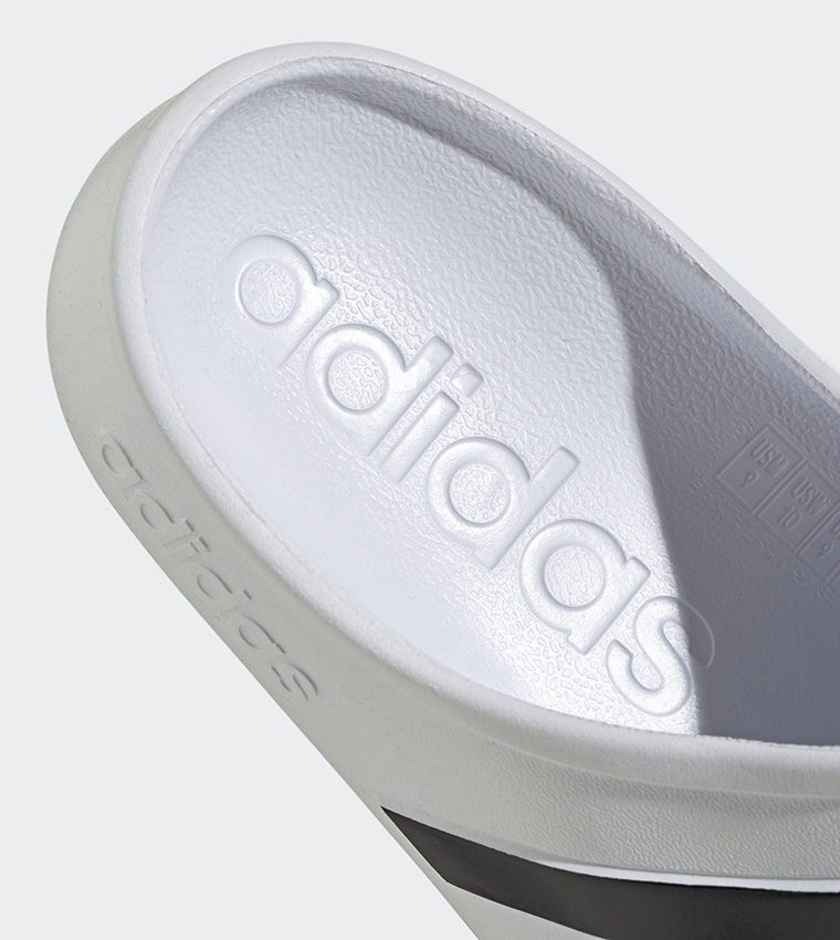 Adilette Closed Toe Clogs
