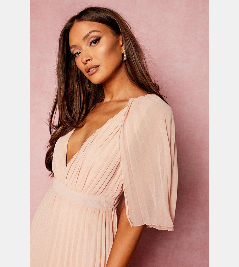 Buy Boohoo Pleated Cape Detail Bridesmaid Maxi Dress In Pink | 6thstreet  Kuwait