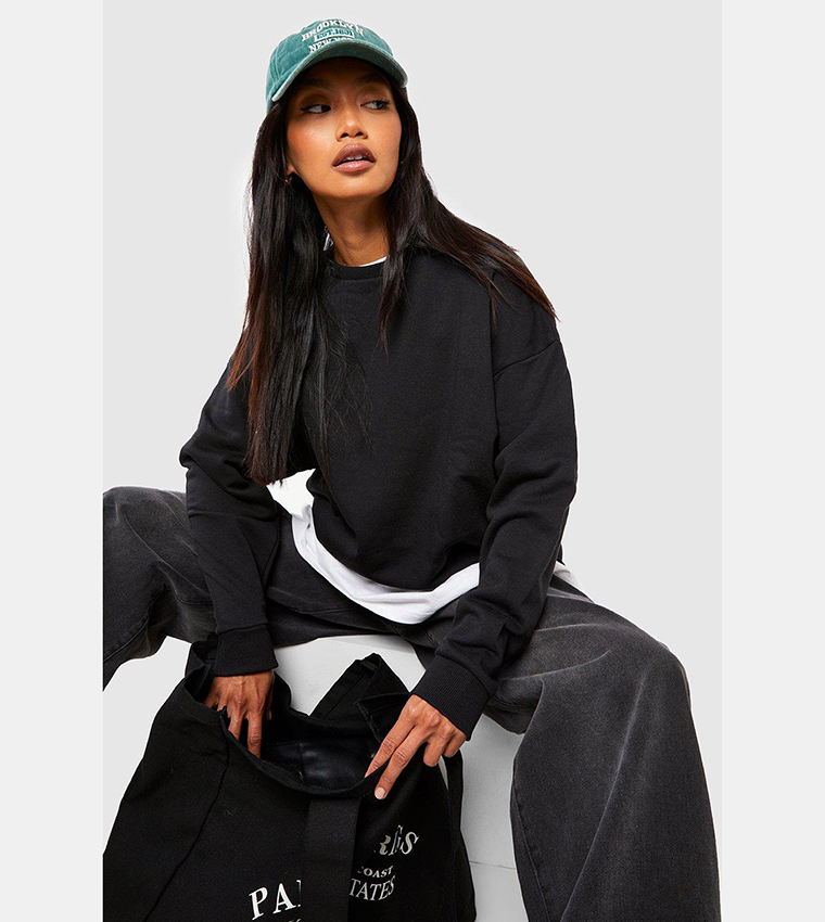 Buy Boohoo Recycled Oversized Sweatshirt In Black 6thStreet UAE