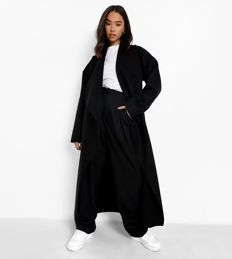 Oversized waterfall outlet coat