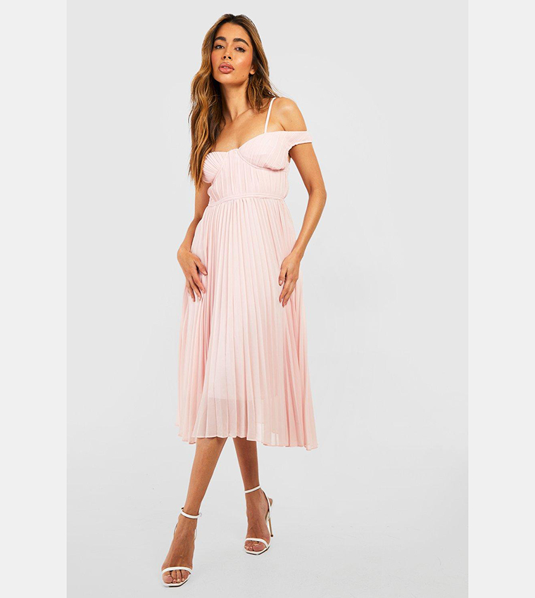 Buy Boohoo Pleated Cold Shoulder Midi Dress In Pink | 6thstreet Bahrain