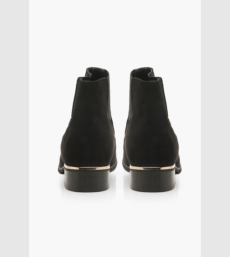 Metal trim chelsea boots best sale