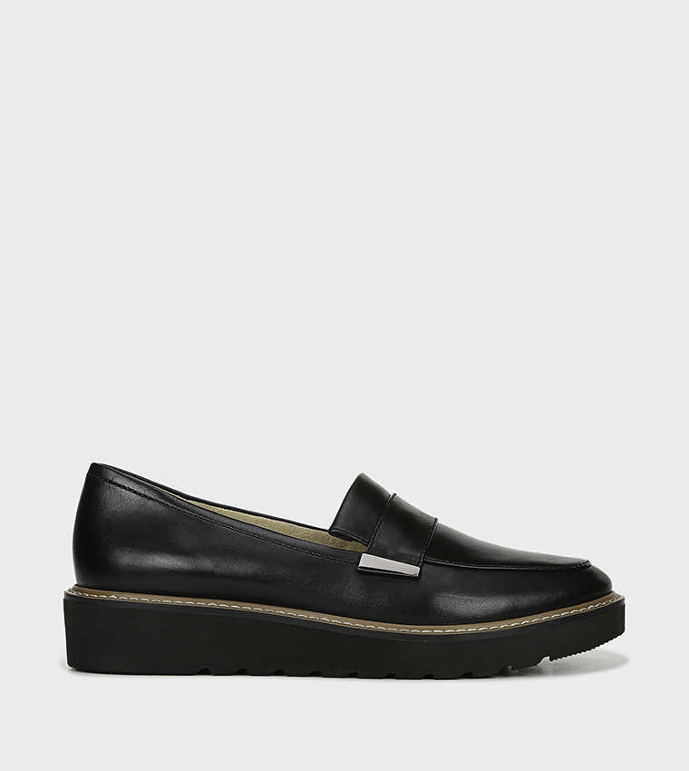 Textured Round Toe Loafers