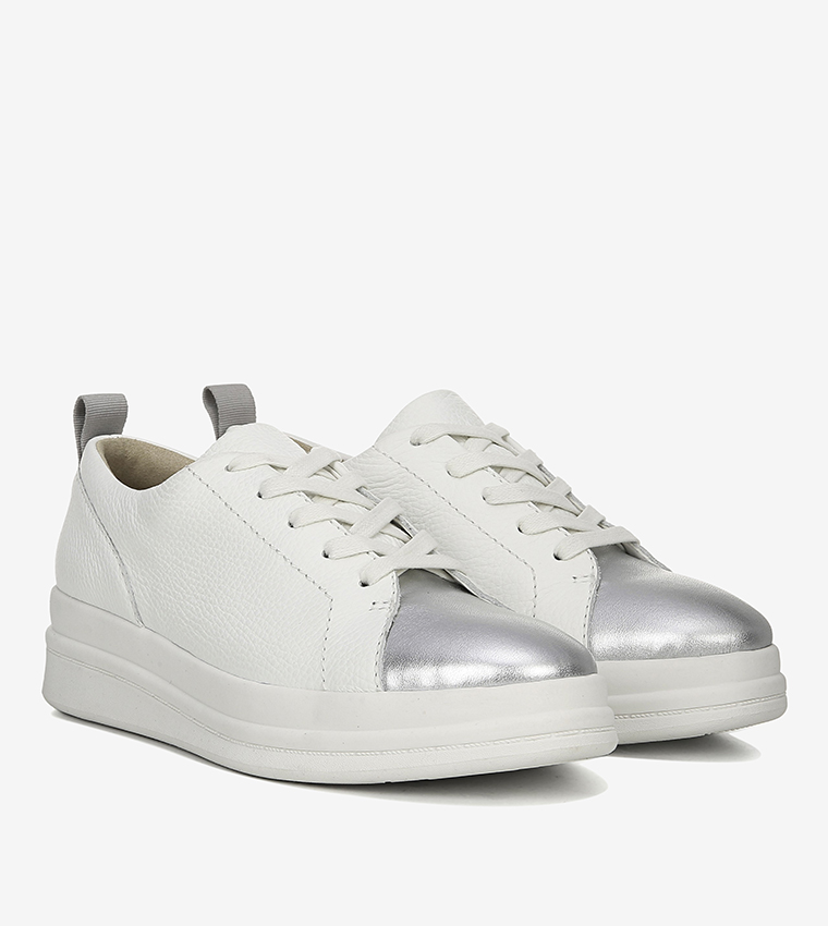naturalizer white leather sneakers