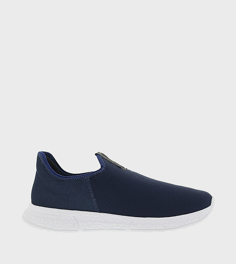 ANGUS Slip-On Sport Shoes