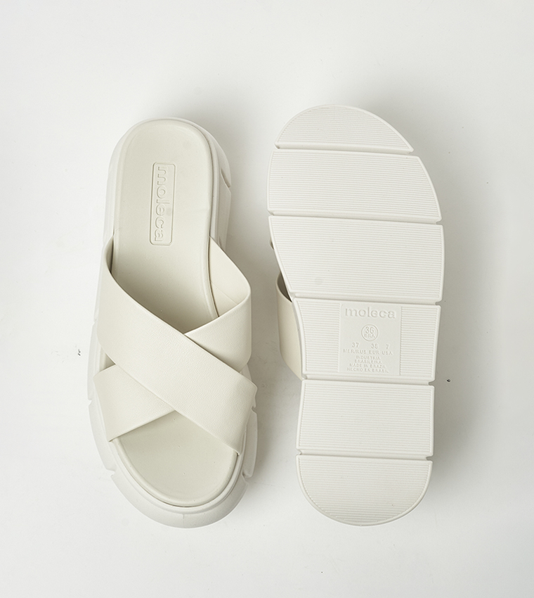 AMOURA Criss-Cross Platform Sandals