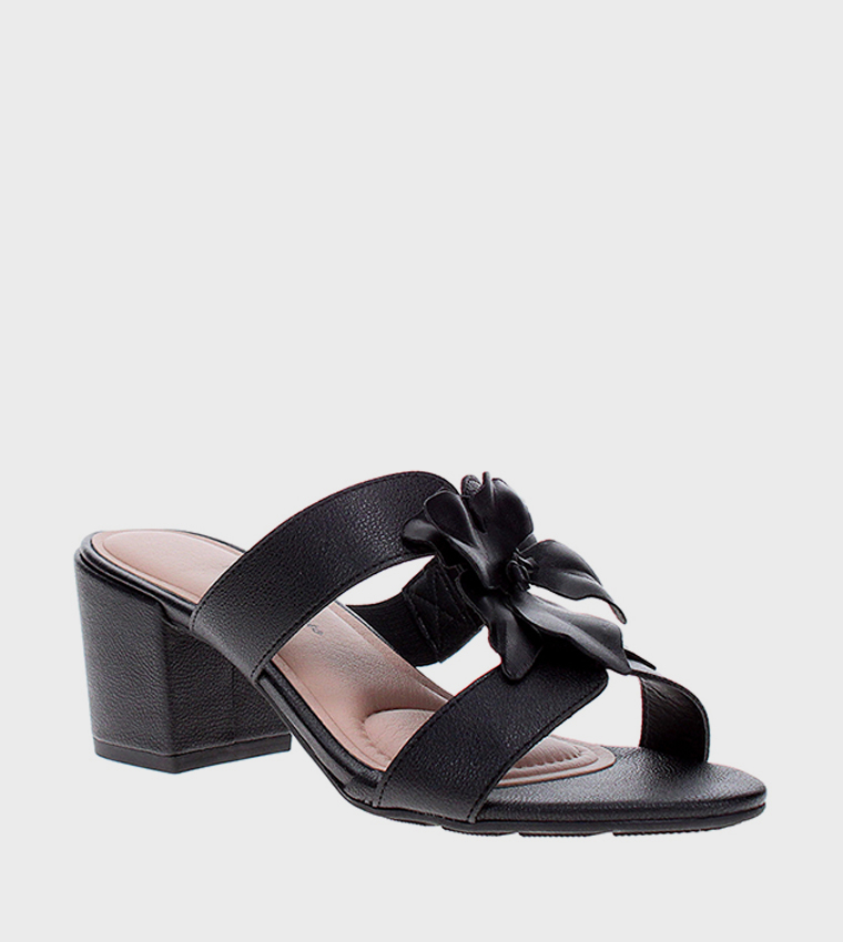 صندل كعب مزخرف بمقدمة مفتوحة وزخرفة الزهور