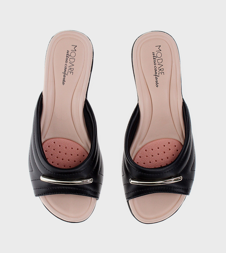 صندل كعب منخفض مبطن بمقدمة مفتوحة