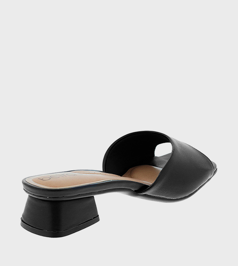 حذاء كعب بمقدمة مربعة