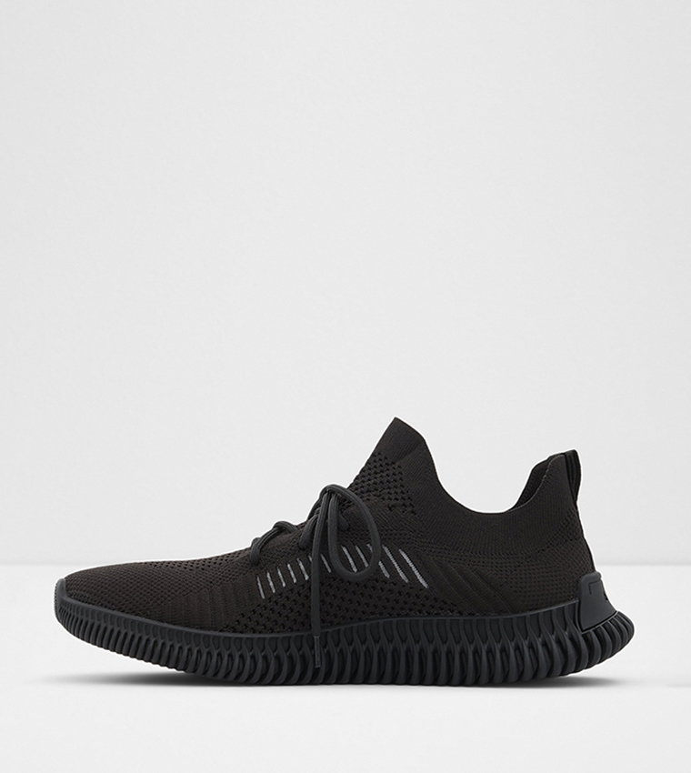 Gilgai Round Toe Mid Top Sneakers