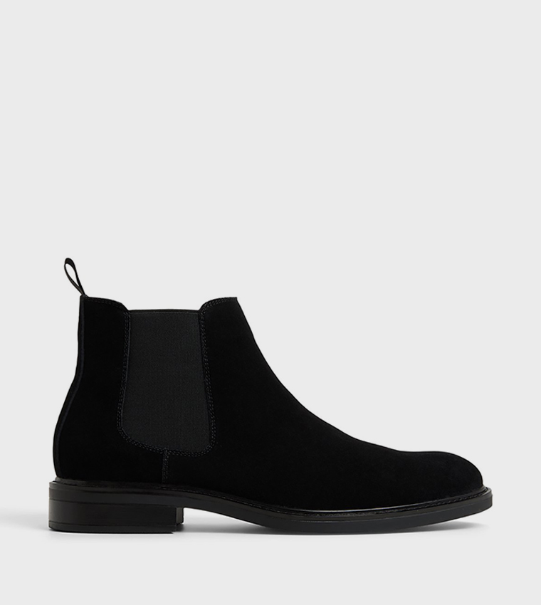 GIO Round Toe Chelsea Boots