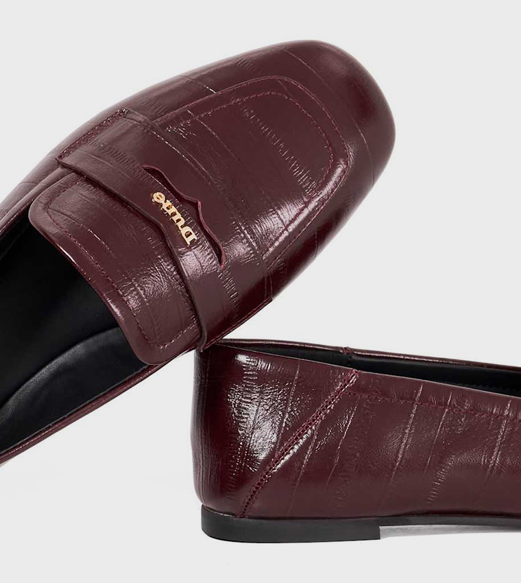 GLANCES Metal Accent Loafers