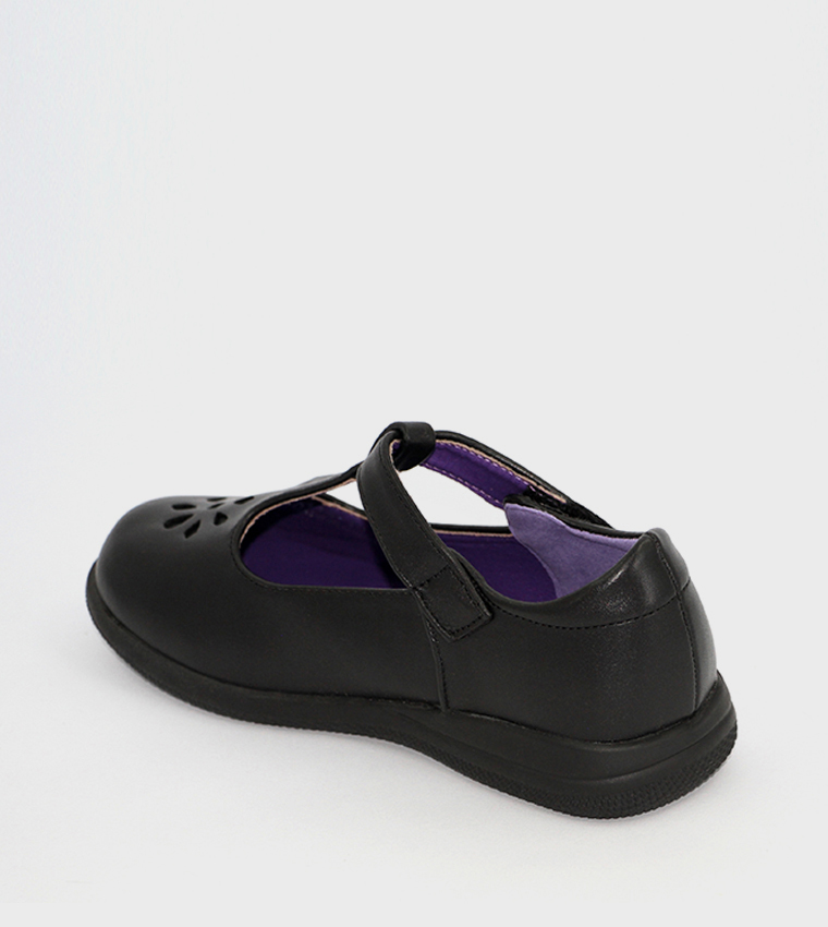 FAIE2 Cut-Out Detail School Shoes