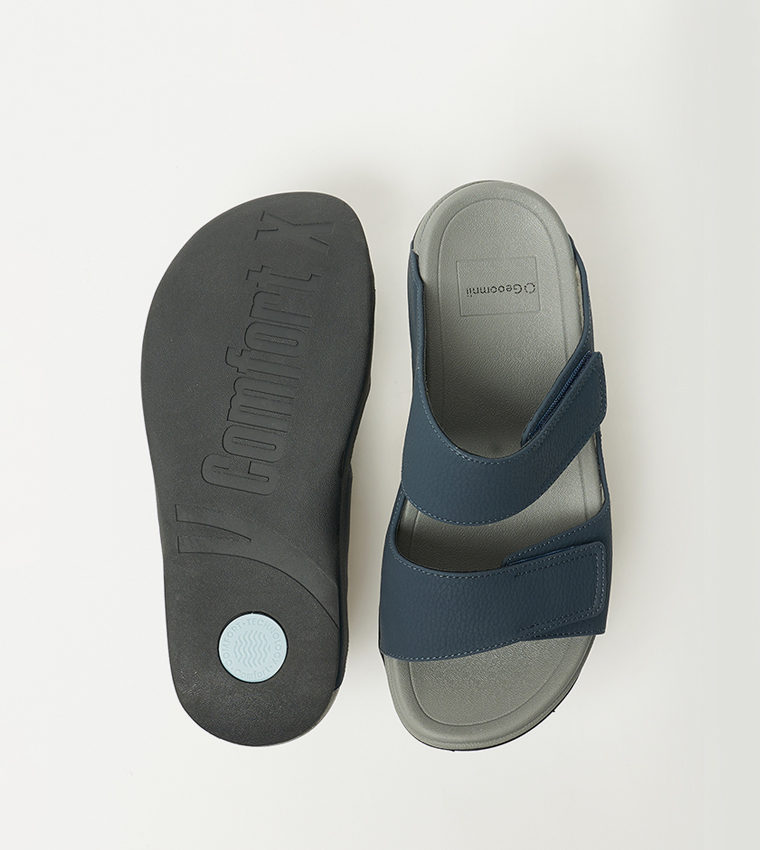 Textured Arabic Sandals