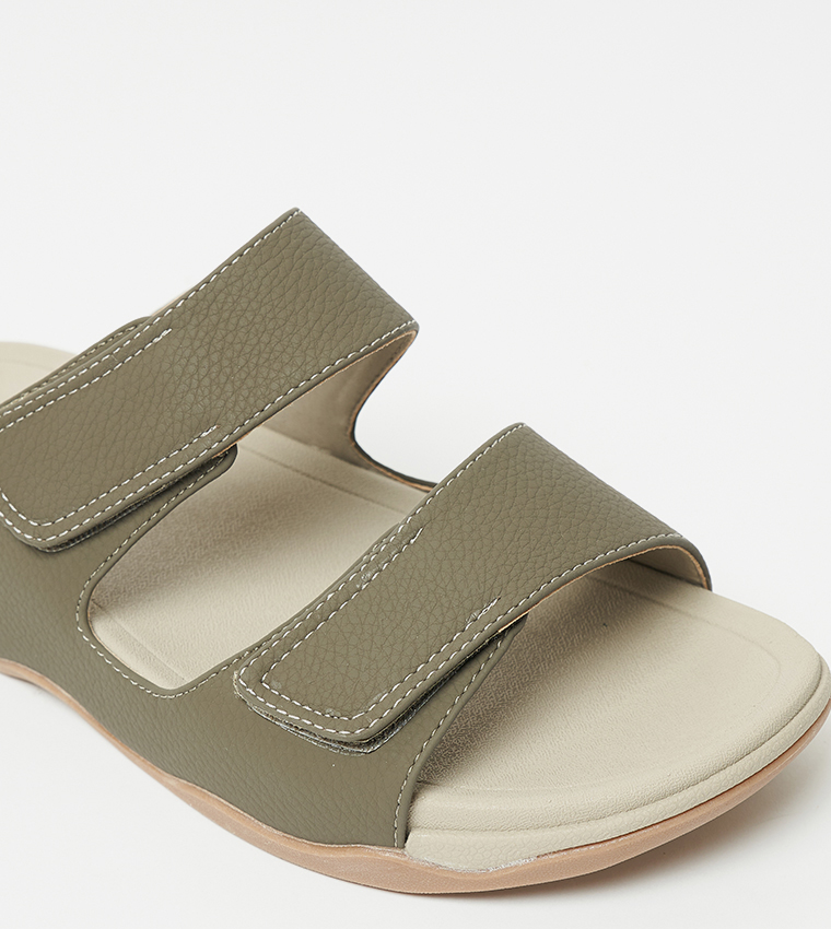 Textured Arabic Sandals
