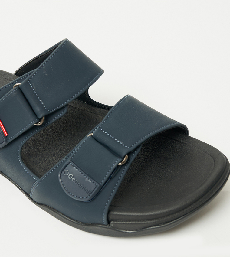 Textured Arabic Sandals