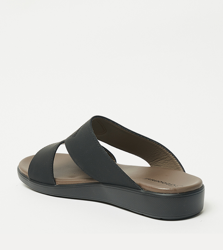 Textured Arabic Sandals