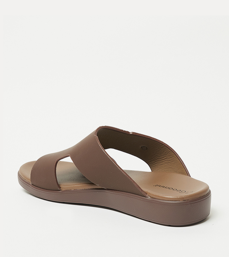 Textured Arabic Sandals