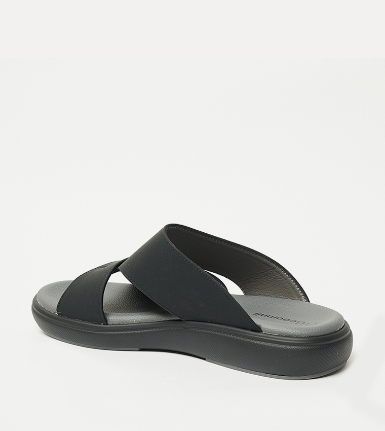 Textured Arabic Sandals