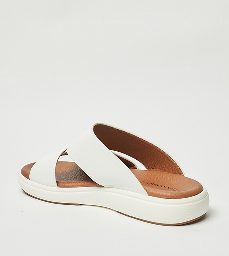 Textured Arabic Sandals