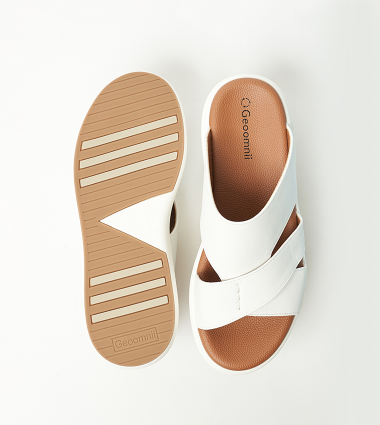 Textured Arabic Sandals