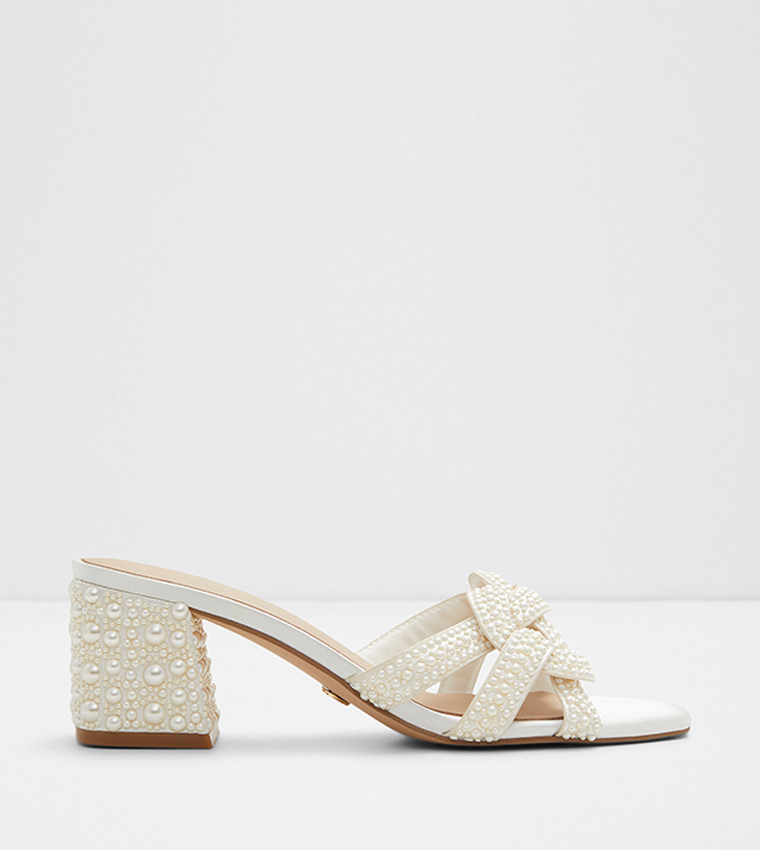 Trendy heels shop 219