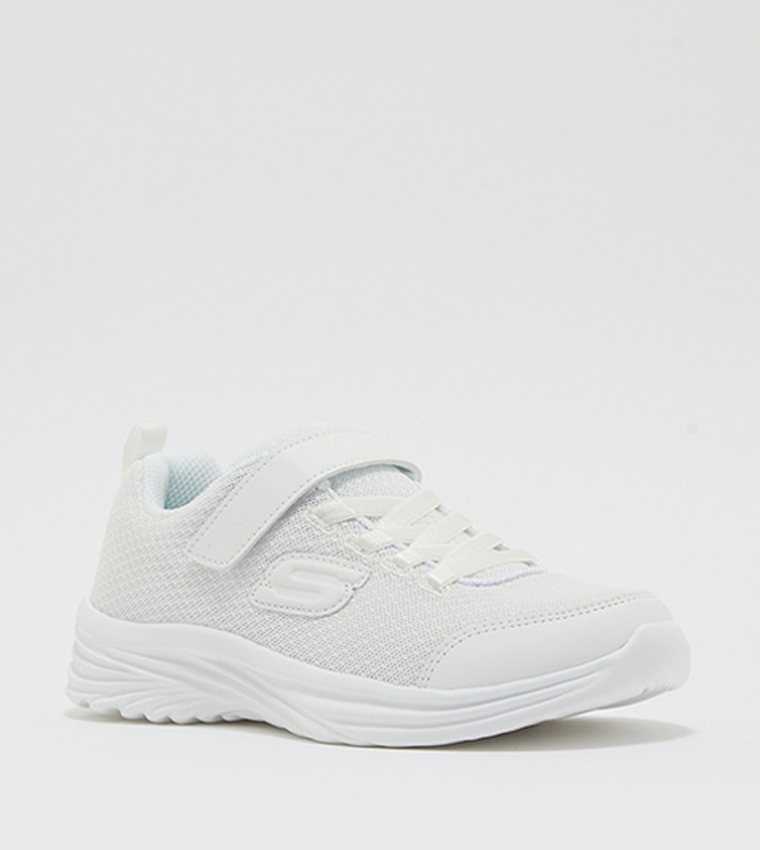 DREAMY DANCER Low Top Sneakers