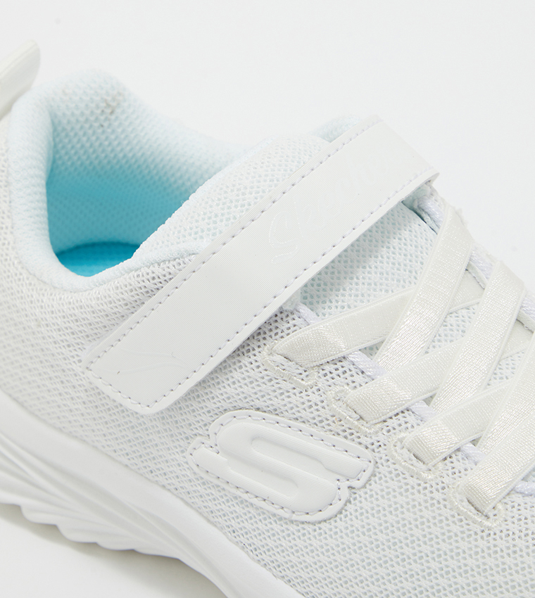 DREAMY DANCER Low Top Sneakers