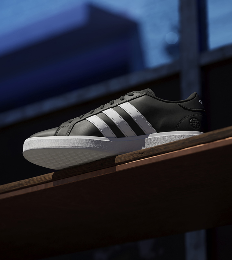 Grand TD Court Sneakers