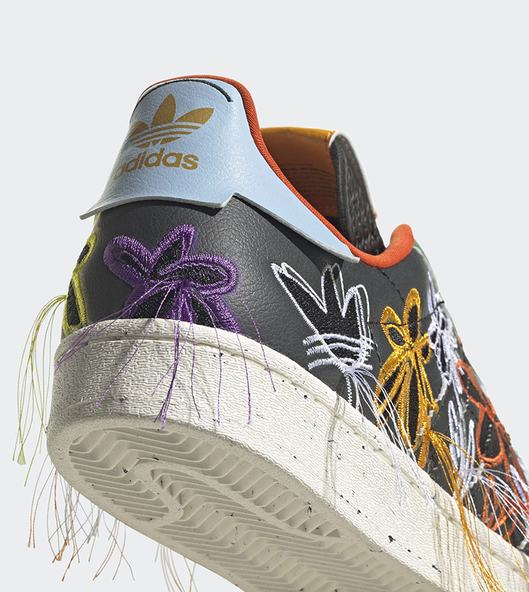 adidas sst aec super earth sw