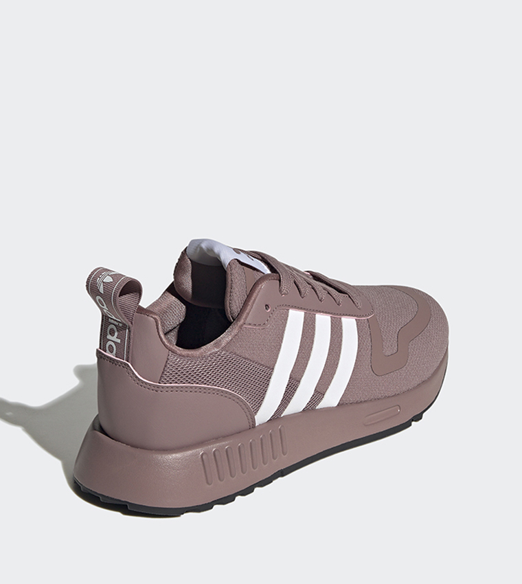 حذاء Multix برباط 