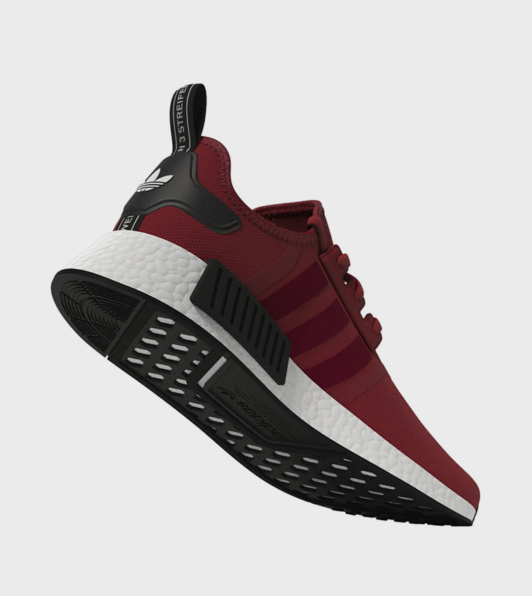 سنيكرز  إن إم دي آر 1 برباط