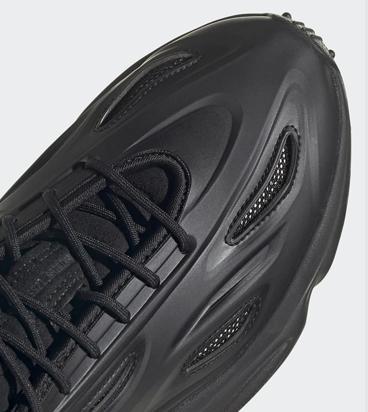 Buy Adidas OZWEEGO Celox Walking Shoes In Black | 6thStreet Qatar