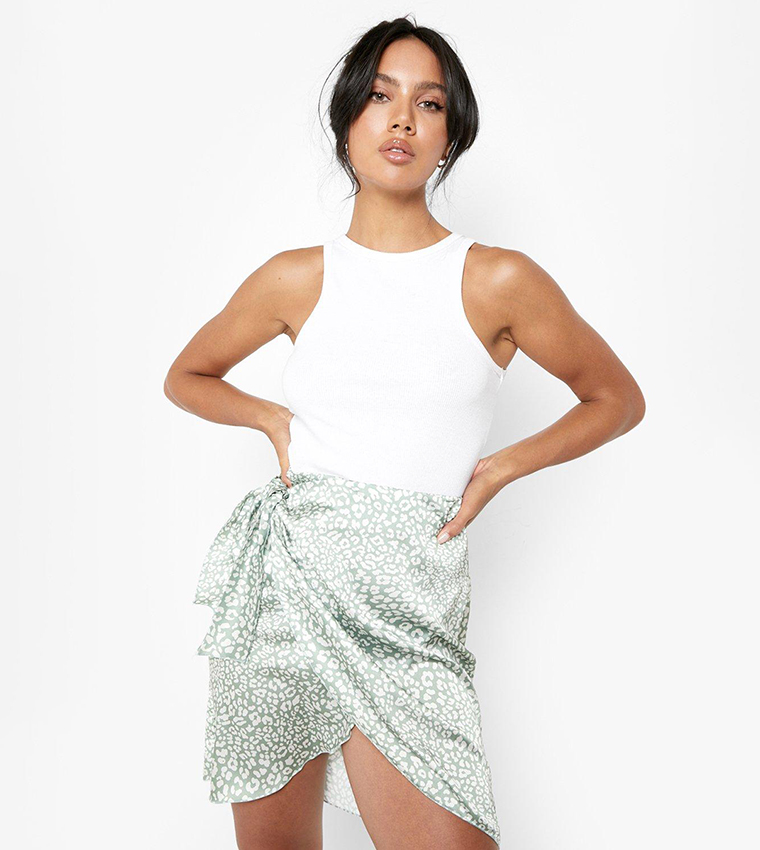 Boohoo white satin skirt best sale