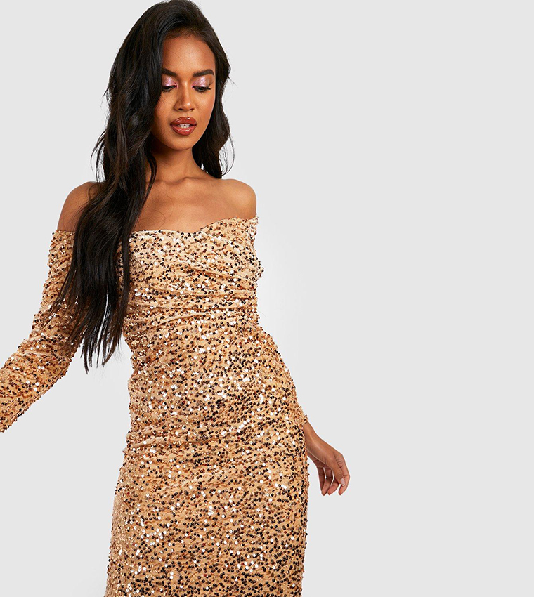 Buy Boohoo Sequin Velvet Wrap Party Dress In Gold | 6thstreet Oman Buy Boohoo Sequin Velvet Wrap Party Dress In Gold | 6thstreet Oman