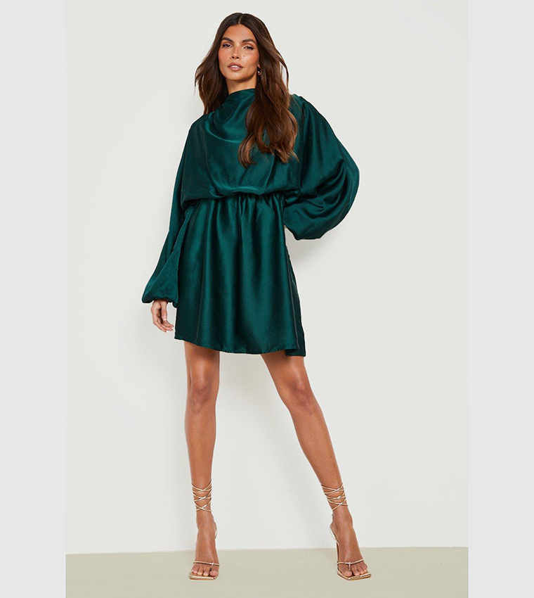 Buy Boohoo Blouson Sleeves Satin Skater Dress In Green | 6thStreet Kuwait