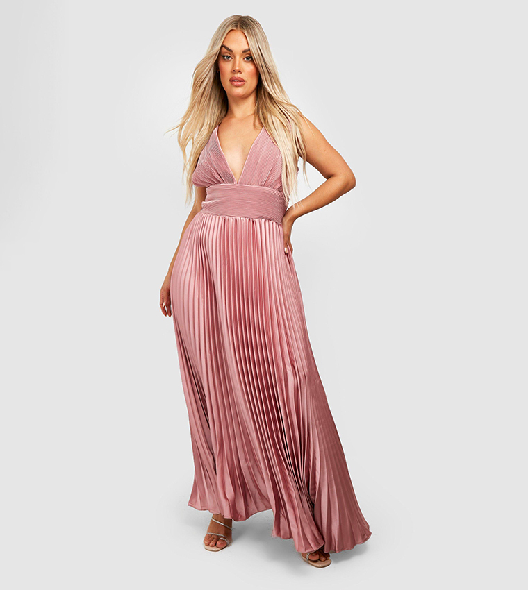 Buy Boohoo Occasion Pleated Plunge Maxi Dress In Pink | 6thStreet Kuwait