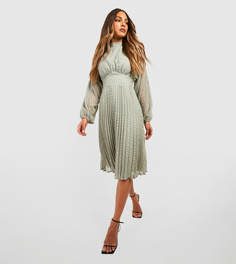 open lace back dress ranrann Women's Fashion Short Sleeves Deep V-Neck Solid Color Chiffon Boohoo  Pleated Loose Midi Dress Light Blue 4 at Amazon Women's Clothing store