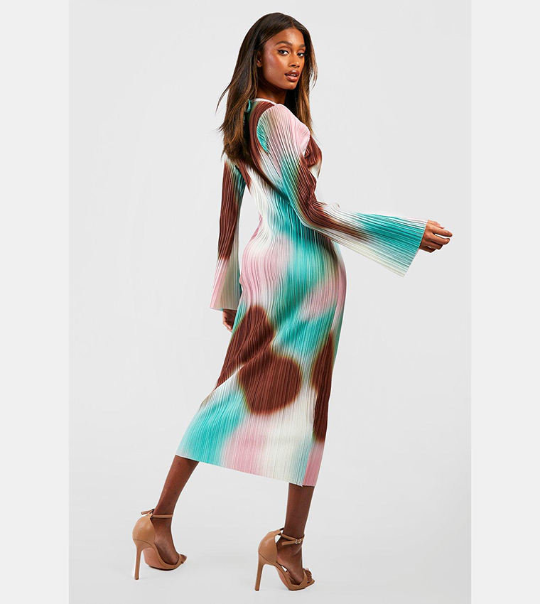 Buy Boohoo Printed Plisse Flare Sleeves Midaxi Dress In Multiple Colors | 6thstreet Saudi Arabia Buy Boohoo Printed Plisse Flare Sleeves Midaxi Dress In Multiple Colors | 6thstreet Saudi Arabia